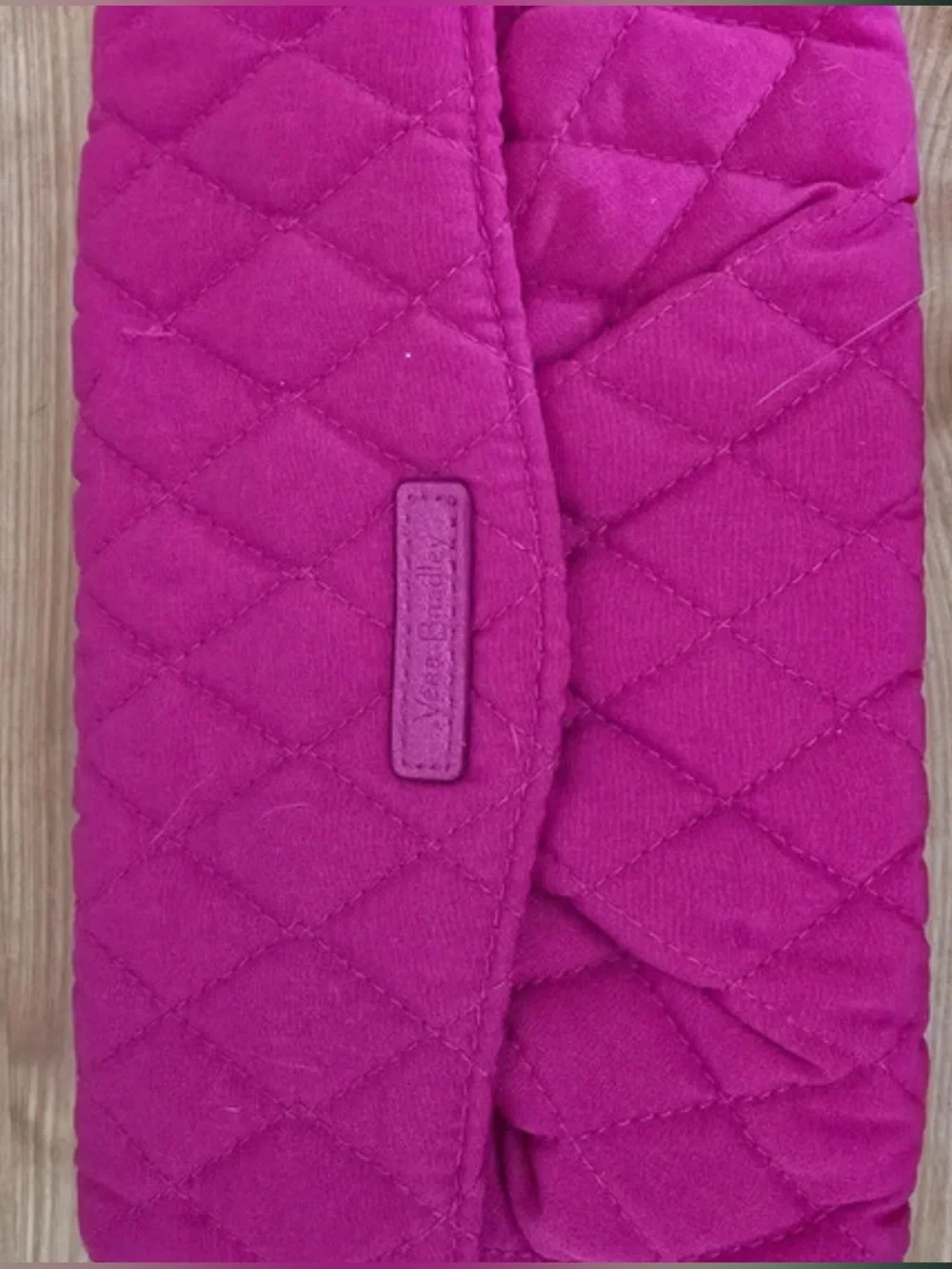 Vera Bradley Trifold Wallet In A Hot Pink Microfiber With Diamond Quilting. - Picture 1 of 4